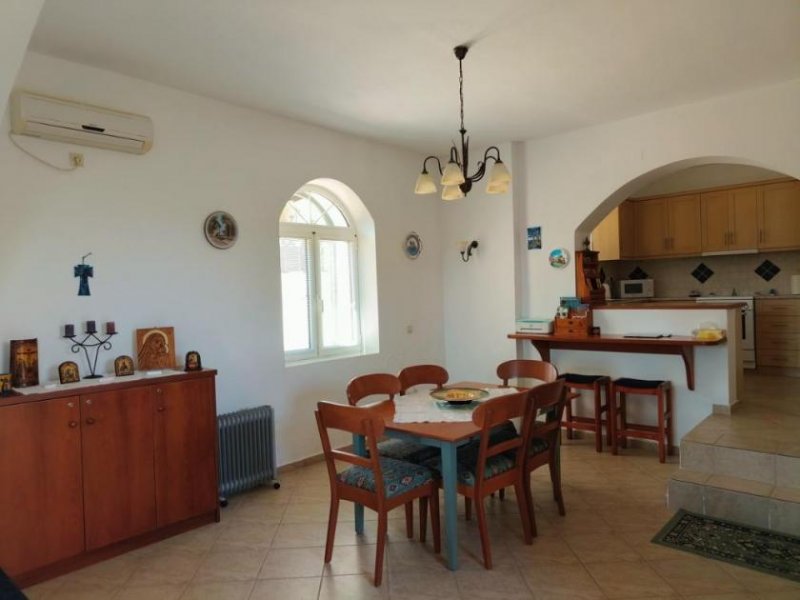 Varipetro Kreta, Varipetro: Traditionelle Villa in der Nähe von Chania zu verkaufen Haus kaufen